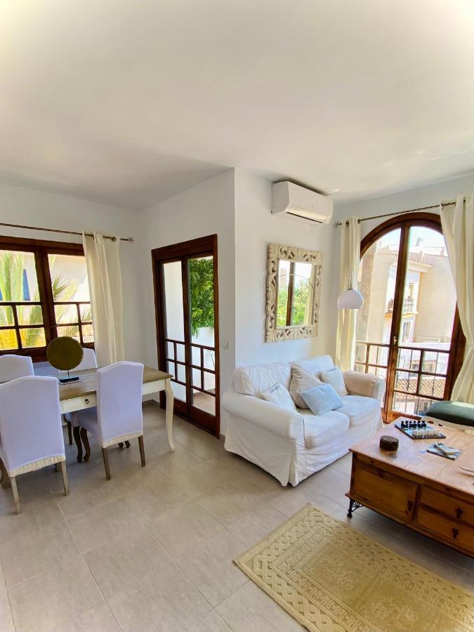 Luminoso Apartamento Para Dos Personas En Cabopino Marbella Exterior photo